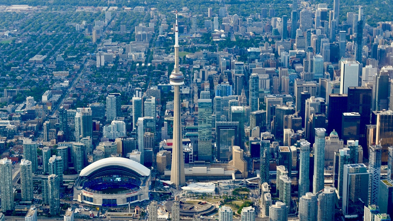 Image of Toronto from the area showcasing Toronto's large real estate market.