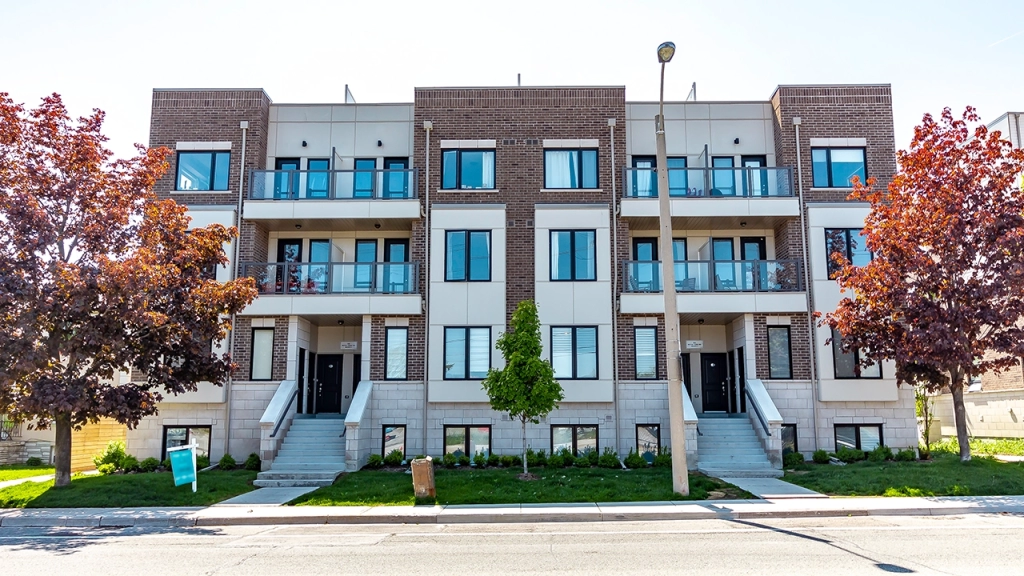 An image of a townhome located in Toronto, Ontario perfect for downsizing.