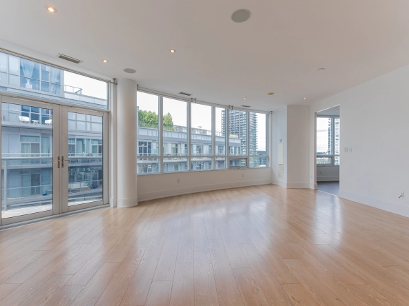 20 Blue Jays Way PH2 - Living Room