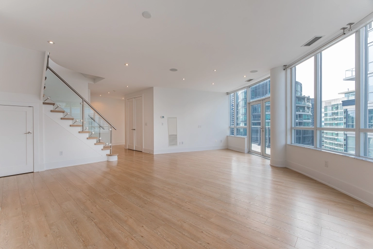 20 Blue Jays Way PH2 - Living Room