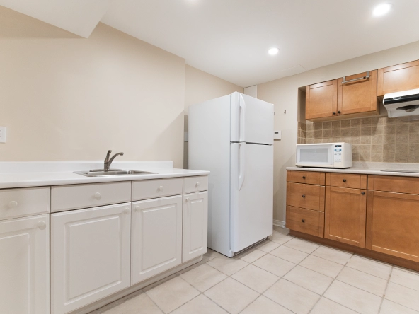 Laundry sink of the basement apartment of 5467 Bimini Court located in Mississauga, Ontario, Canada