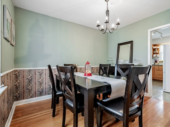 Dining room image of 1510 Applewood Road located in Applewood of Mississauga. Listed by Marco Pedri - Broker with Shoreline Realty Corp., Brokerage.