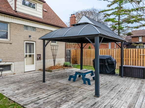 Gazebo image of 1510 Applewood Road located in Applewood of Mississauga.