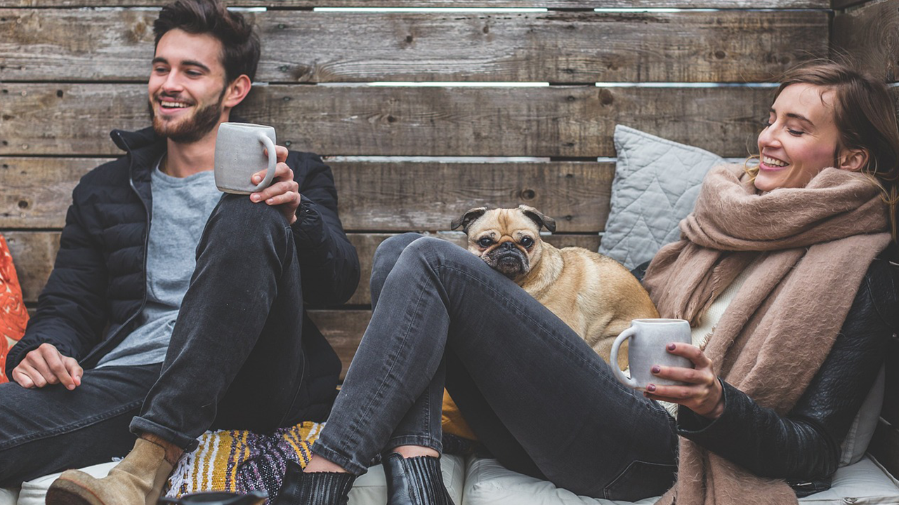 An image of a young tenant couple.