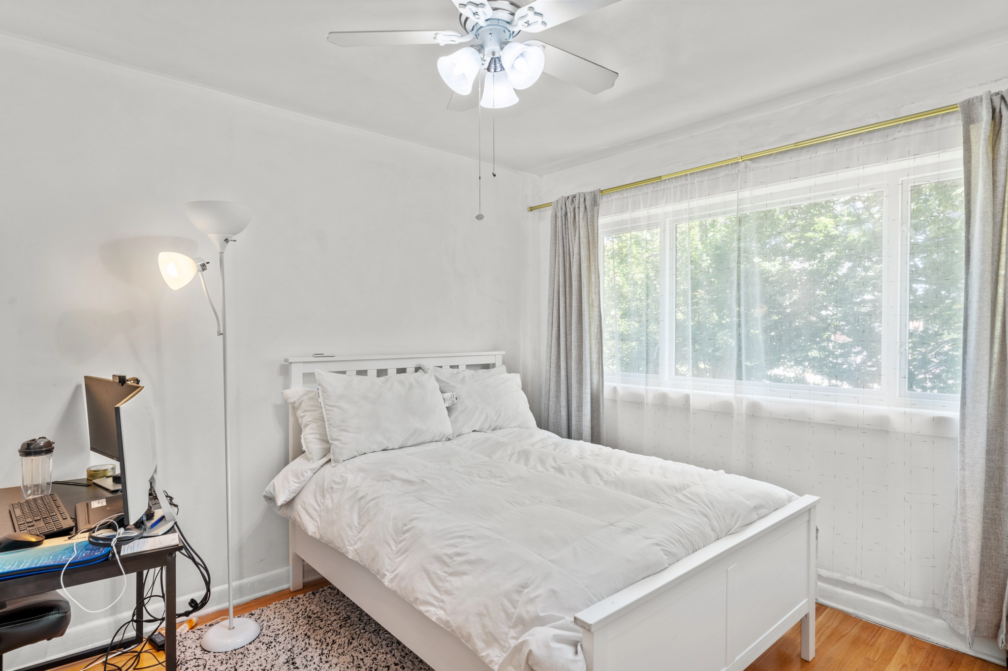 Third bedroom of 17 Cabot Court located in Etobicoke.