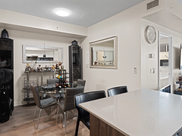 Dining Room of 1117 Cooke Boulevard unit A107 located in the LaSalle neighbourhood of Burlington, Ontario, Canada. The unit is available for lease by Burlington rental agent, Marco Pedri.