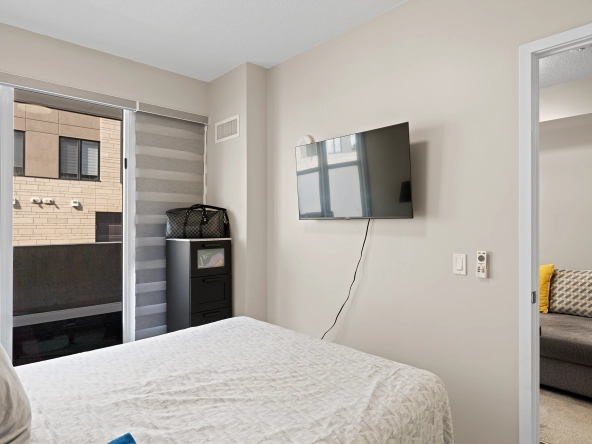 Primary bedroom of 1117 Cooke Boulevard unit A107 located in the LaSalle neighbourhood of Burlington, Ontario, Canada. The unit is available for lease by Burlington rental agent, Marco Pedri.