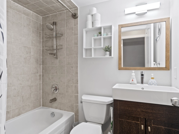 Bathroom of 96 Strachan Avenue located in the neighbourhood of Liberty Village in Toronto, Ontario currently listed for lease by Liberty Village real estate agent Marco Pedri.