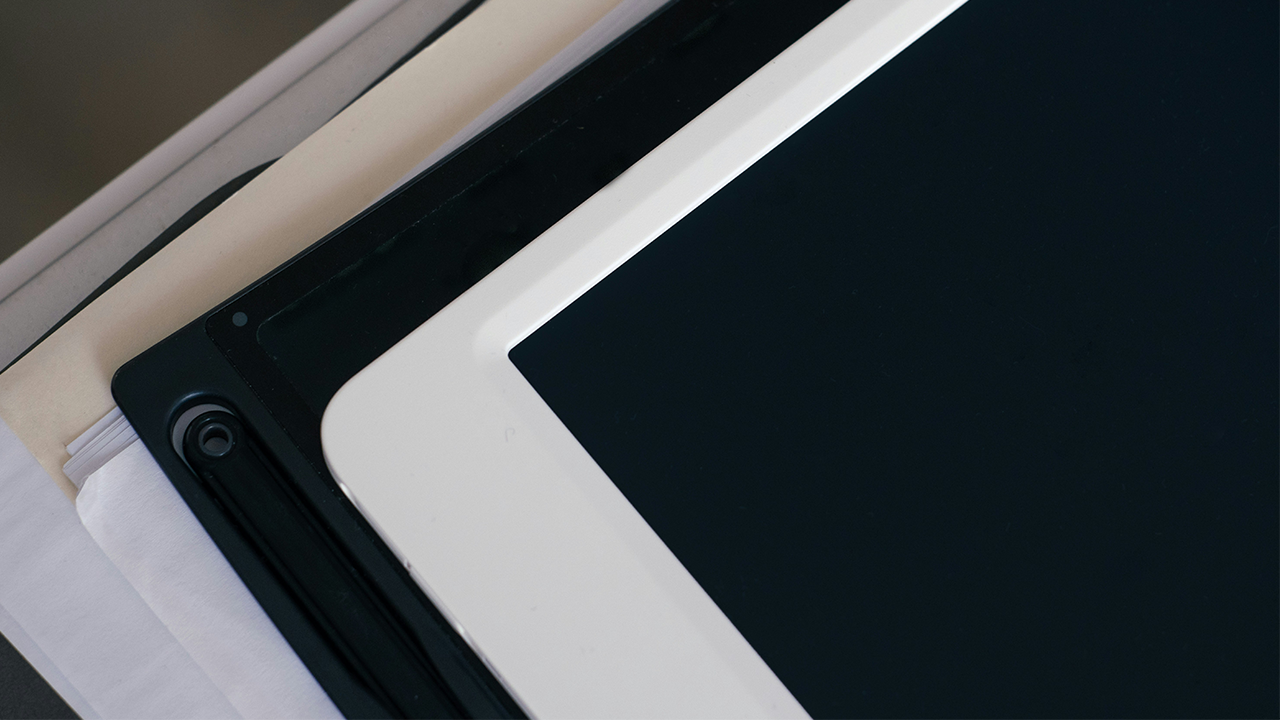 An image of paper and documents that are part of the tenant screening process. A way to find good tenants in Toronto.