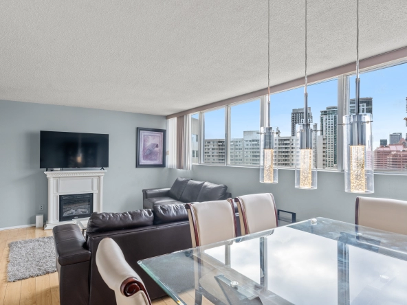 Living room of 3695 Kaneff Crescent SPH11 located in Mississauga, Ontario, Canada - a condo listed for lease by Marco Pedri - Broker with Shoreline Realty Corp., Brokerage
