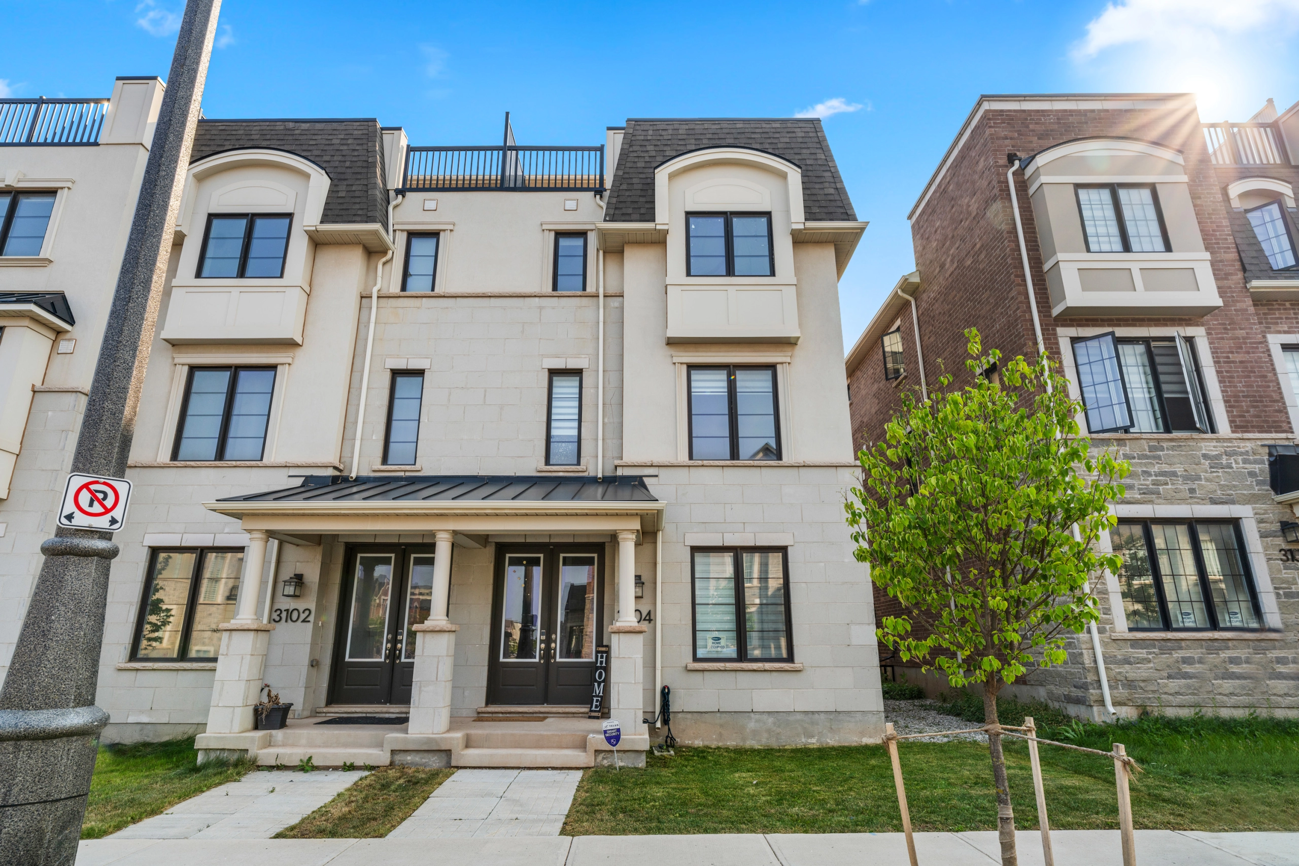 Exterior image of 3104 William Cutmore Bouelvard, a Mattamy Homes built home which is listed for lease by Oakville rental agent Marco Pedri.