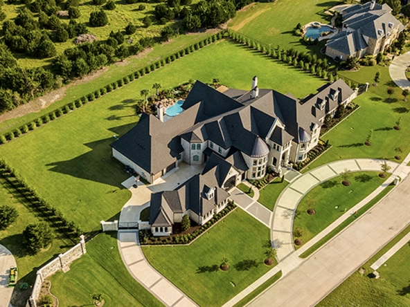 What is luxury real estate? An aerial image of an estate property located in Canada.
