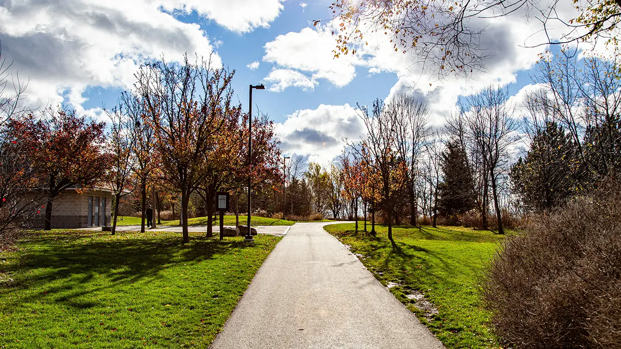 An image of a park that would normally be seen in Mississauga in neighbourhoods like Streetsville and Erin Mills.